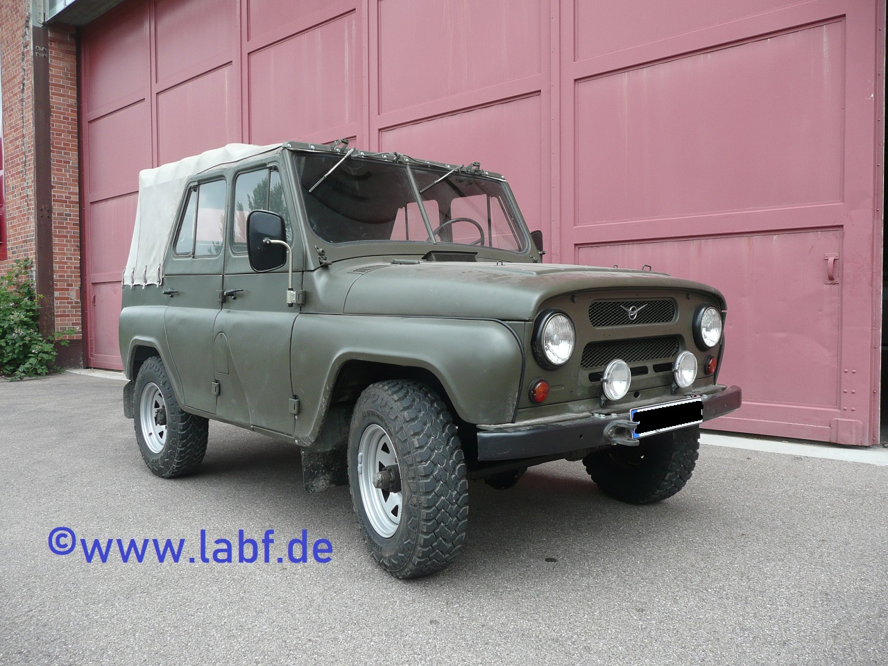 UAZ 469B